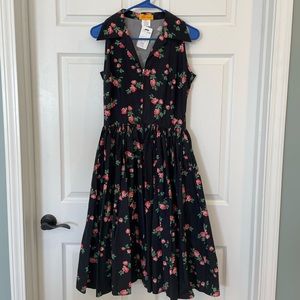 Bernie Dexter Mari in Rosebud M NWT